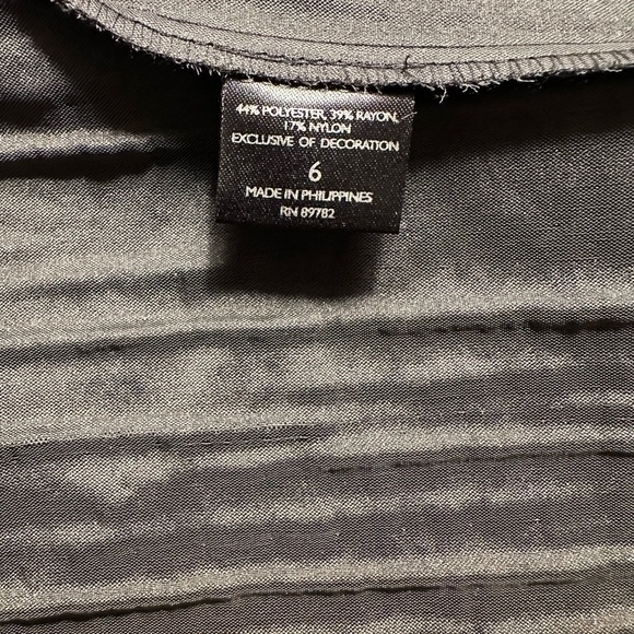 Josie Natori muted‎ watercolor floral dress. Size 6. EUC - Picture 10 of 10